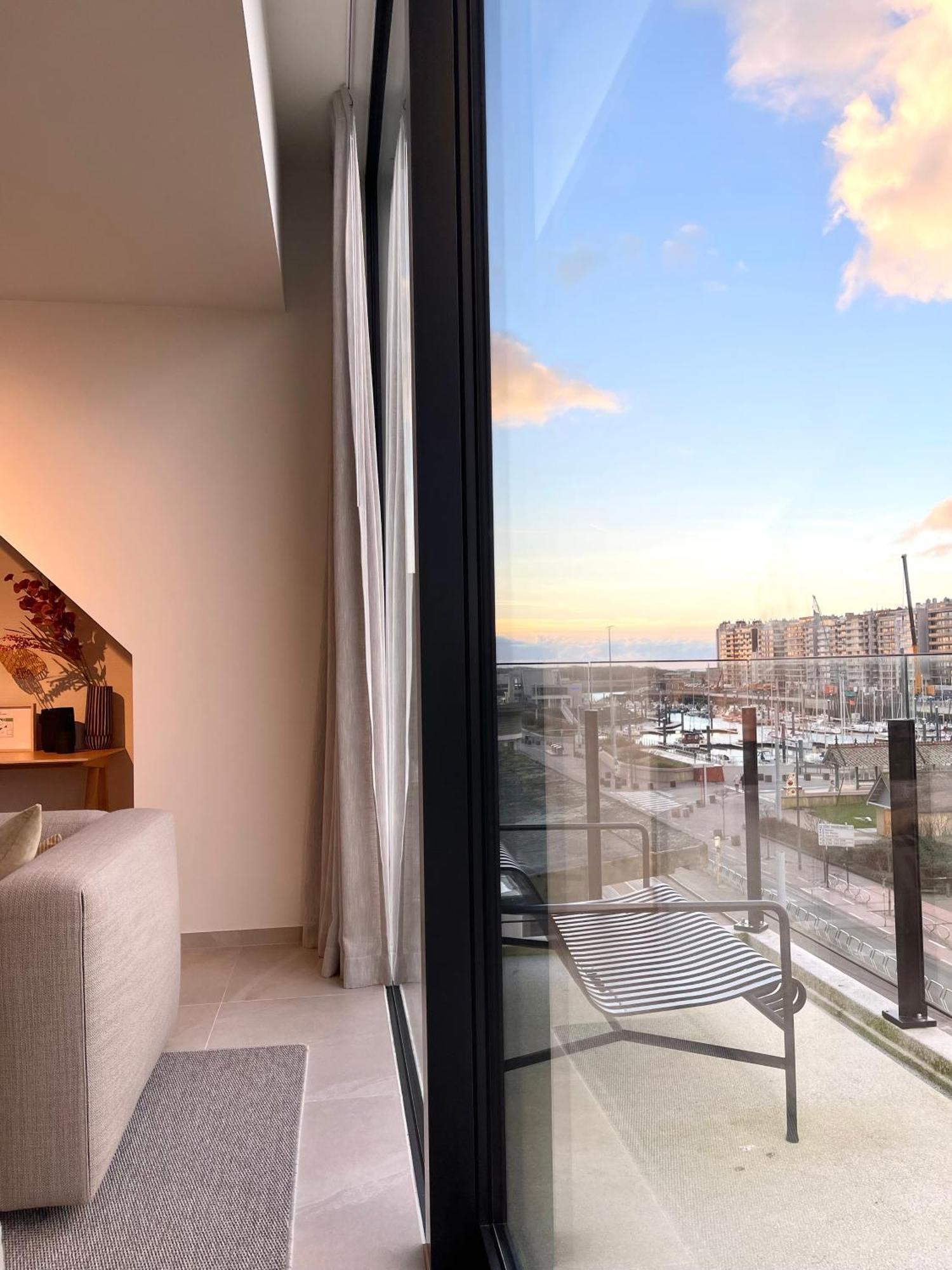 Molo Roof - Stylish Penthouse With Marina View Blankenberge Within Walking Distance From The Sea - 15 Km From Bruges Apartamento Exterior foto