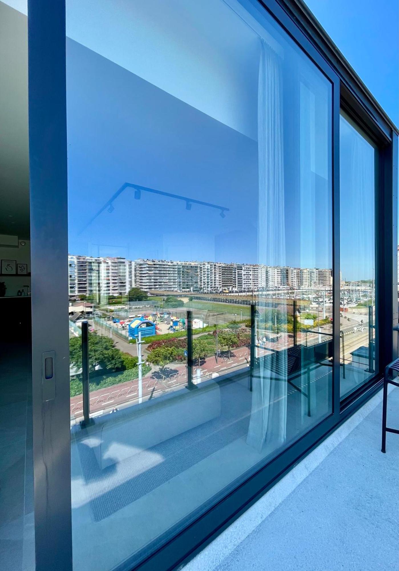 Molo Roof - Stylish Penthouse With Marina View Blankenberge Within Walking Distance From The Sea - 15 Km From Bruges Apartamento Exterior foto